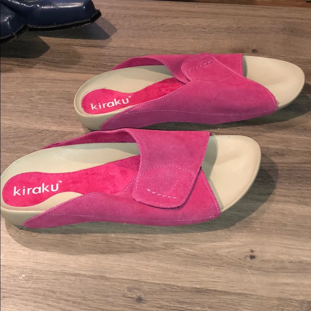 Kiraku Saori sandal